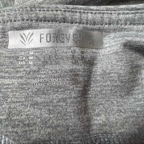 FOREVER 21 Active Ladder Cut Out Leggings Size Medium - Picture 9 of 10